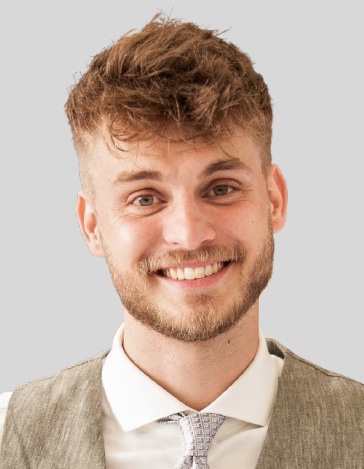 <p>Mitarbeiter Marketing</p><b>Lukas Niedertscheider</b>